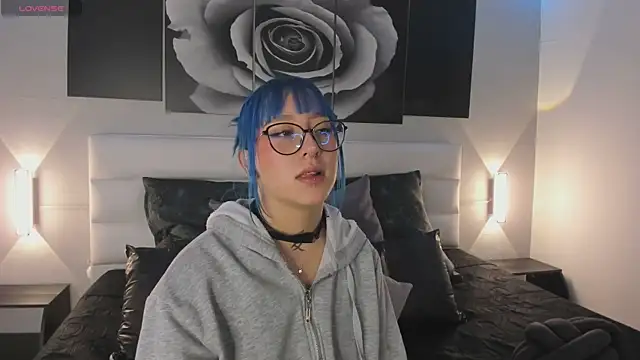 sofi bakerr online show from 09-23-25, 11:35