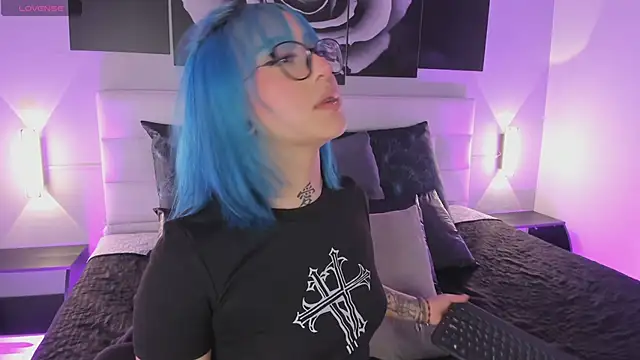 sofi bakerr online show from 10-25-25, 11:40