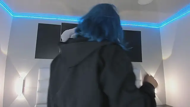 sofi bakerr online show from 12-15-25, 11:36