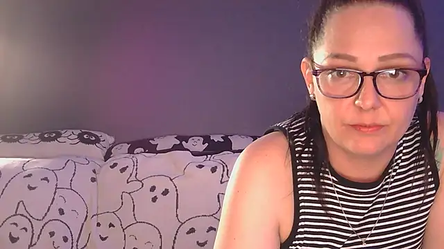 TearYouApart69 online show from 04-25-26, 01:41