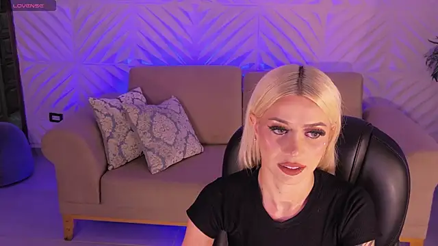 HannaConnor  online show from 07-25-26, 11:57