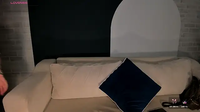 ViolettHansson online show from 07-18-26, 10:08