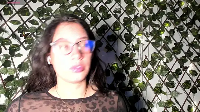 CoralineSanchez online show from 11-15-25, 03:04