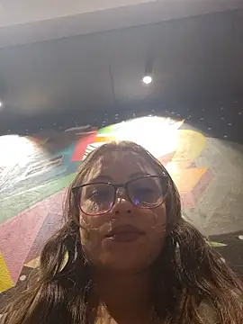 Snapshot of mmmVirginia chatting on 10-28-25, 07:16 mmmVirginia online show from 10-28-25, 07:16