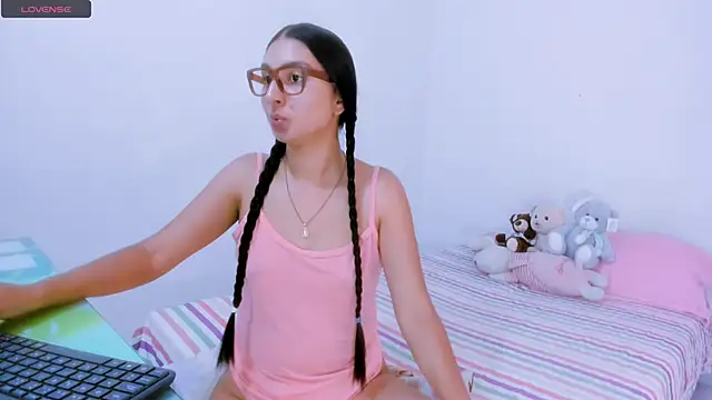 Snapshot of Alyson0001 chatting on 10-01-25, 07:09 Alyson0001 online show from 10-01-25, 07:09