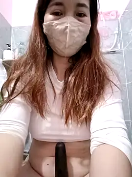 M yiyi online show from 11-29-25, 11:08