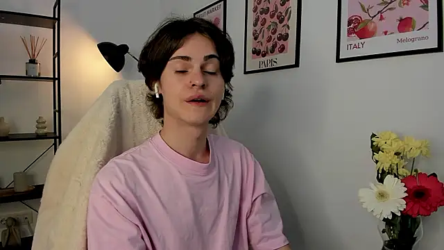 Snapshot of little_femb0y chatting on 03-10-26, 11:48 little femb0y online show from 03-10-26, 11:48