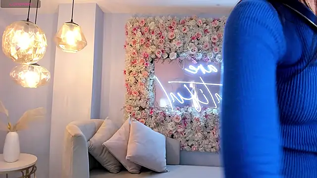 AnaisNin online show from 02-19-26, 11:06