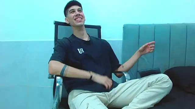 jhony-sex online show from 03-12-26, 04:07