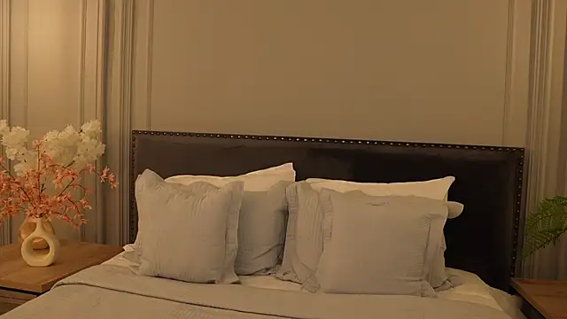 IrisBaker online show from 04-14-26, 10:38