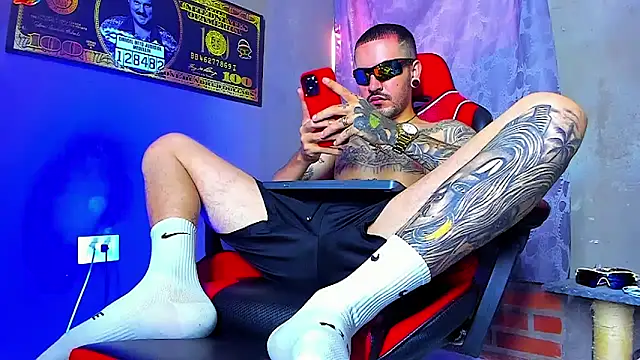 smoker445 online show from 10-16-25, 07:04