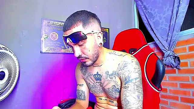 smoker445 online show from 10-25-25, 08:33