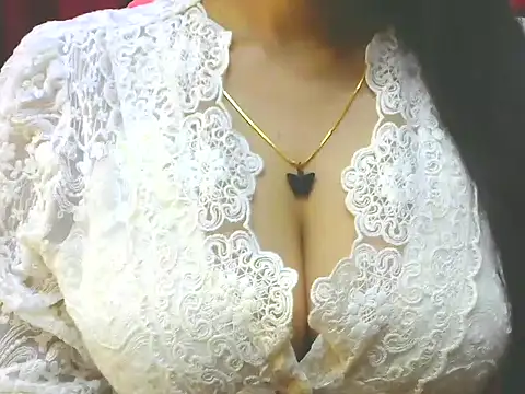 Snapshot of ishmita99 chatting on 03-07-25, 06:02 ishmita99 online show from 03-07-25, 06:02