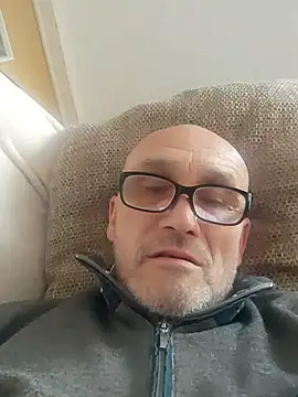 Snapshot of tino66 chatting on 03-15-26, 12:11 tino66 online show from 03-15-26, 12:11