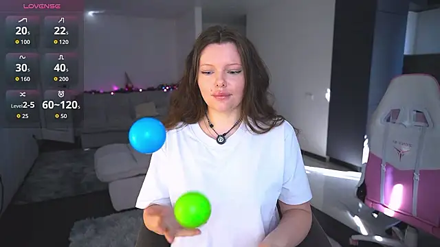 Snapshot of Your_Sweet_Julia chatting on 03-24-26, 04:50 Your Sweet Julia online show from 03-24-26, 04:50