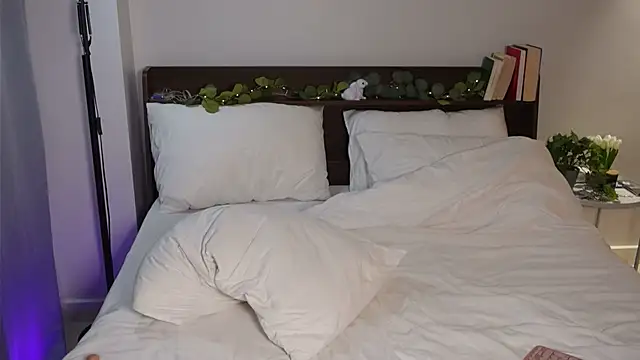 Ayra Lust online show from 02-08-25, 11:01