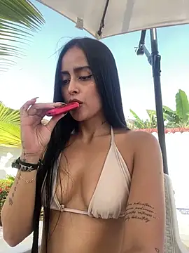 Snapshot of Alexandra_duque chatting on 02-28-25, 08:39 Alexandra duque online show from 02-28-25, 08:39