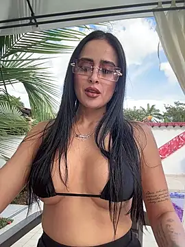 Snapshot of Alexandra_duque chatting on 11-23-25, 08:41 Alexandra duque online show from 11-23-25, 08:41