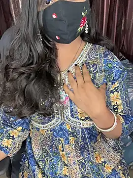 Snapshot of Tanvi-patil chatting on 12-23-24, 06:33 Tanvi-patil online show from 12-23-24, 06:33