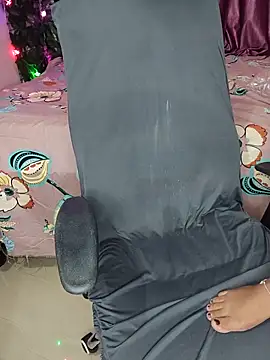 Snapshot of Tanvi-patil chatting on 09-24-25, 04:32 Tanvi-patil online show from 09-24-25, 04:32