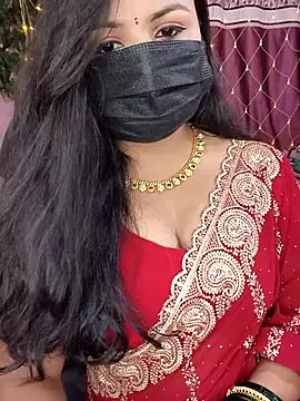 Snapshot of Tanvi-patil chatting on 10-18-25, 04:08 Tanvi-patil online show from 10-18-25, 04:08