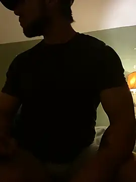 Snapshot of FumesClouds chatting on 12-18-24, 09:58 FumesClouds online show from 12-18-24, 09:58