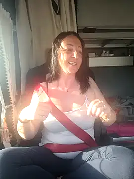 Snapshot of cuplubijoanna chatting on 02-06-25, 04:14 cuplubijoanna online show from 02-06-25, 04:14