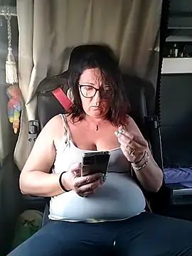 Snapshot of cuplubijoanna chatting on 10-24-25, 04:36 cuplubijoanna online show from 10-24-25, 04:36
