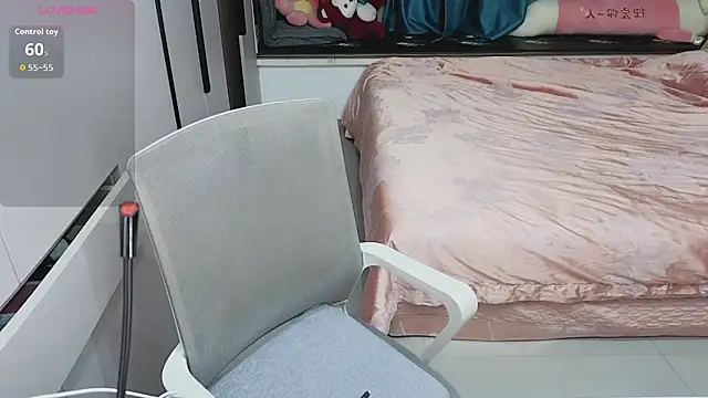 palzkybi123 online show from 11-11-25, 02:28