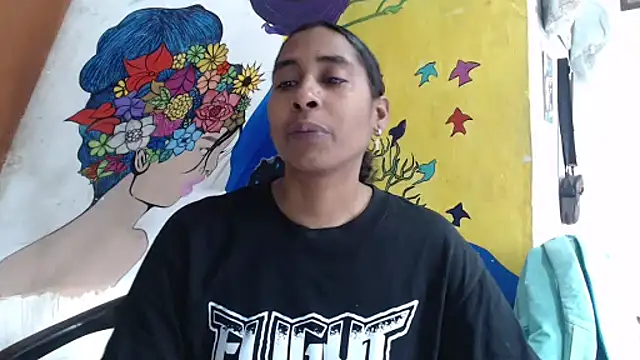 Snapshot of yohatinelly07 chatting on 02-04-26, 12:33 yohatinelly07 online show from 02-04-26, 12:33