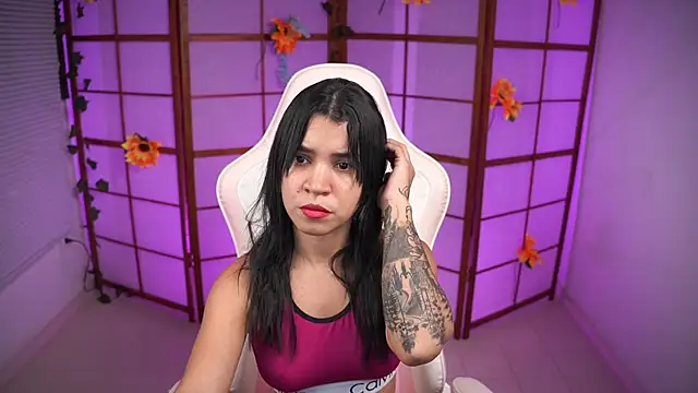 Snapshot of its_lola24 chatting on 10-01-25, 12:38 its lola24 online show from 10-01-25, 12:38