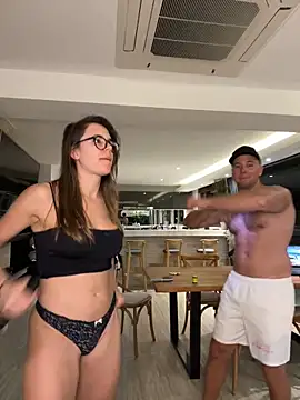 JuicyFruits93 online show from 02-04-25, 03:36