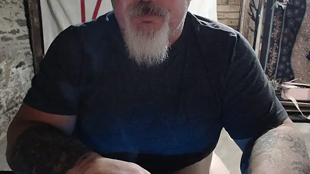 Newfiesausage1972 online show from 01-19-26, 10:30