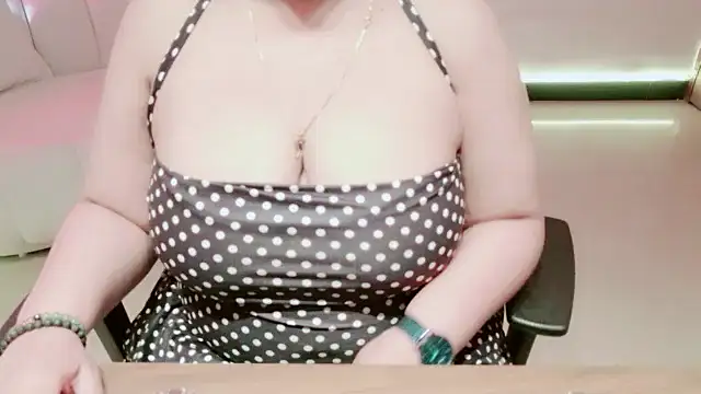 Snapshot of Gracefulgoddess chatting on 03-08-26, 09:02 Gracefulgoddess online show from 03-08-26, 09:02