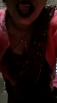 Snapshot of Simaran_bhabhi chatting on 01-16-25, 09:48 Simaran bhabhi online show from 01-16-25, 09:48