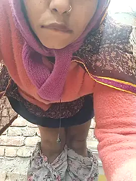 Snapshot of Simaran_bhabhi chatting on 01-27-25, 06:41 Simaran bhabhi online show from 01-27-25, 06:41