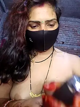 Snapshot of Simaran_bhabhi chatting on 02-26-25, 11:37 Simaran bhabhi online show from 02-26-25, 11:37