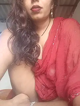 Snapshot of Simaran_bhabhi chatting on 10-18-25, 02:03 Simaran bhabhi online show from 10-18-25, 02:03