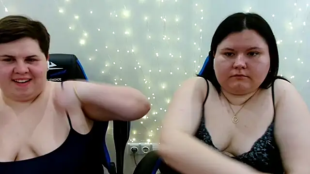 BeckyAndHellen online show from 04-27-26, 10:08