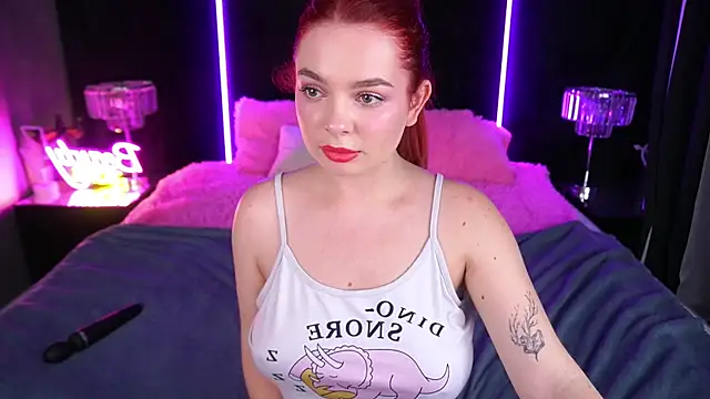 Snapshot of CarolinaDia chatting on 12-12-24, 09:40 CarolinaDia online show from 12-12-24, 09:40