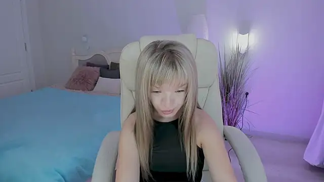Snapshot of Eva_Rosec chatting on 09-13-25, 05:51 Eva Rosec online show from 09-13-25, 05:51
