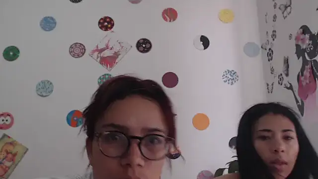 Yaumiko online show from 01-08-25, 01:52