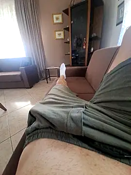 Snapshot of Giannis1990_ chatting on 09-21-25, 11:34 Giannis1990 online show from 09-21-25, 11:34