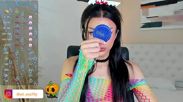 LOISE-XX online show from 10-24-25, 05:26