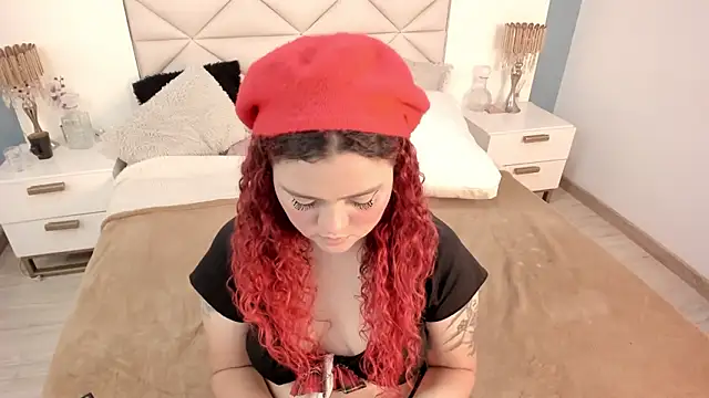 Snapshot of Twwiiggy chatting on 03-13-26, 08:04 Twwiiggy online show from 03-13-26, 08:04