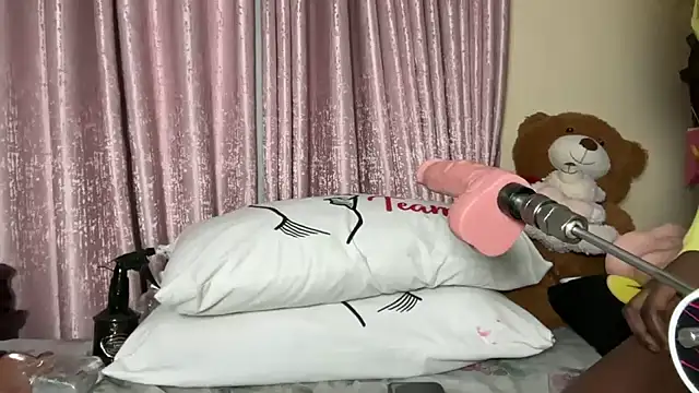 Snapshot of SexyAudreyFuck chatting on 09-11-25, 10:54 SexyAudreyFuck online show from 09-11-25, 10:54