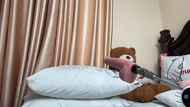 Snapshot of SexyAudreyFuck chatting on 09-27-25, 12:04 SexyAudreyFuck online show from 09-27-25, 12:04