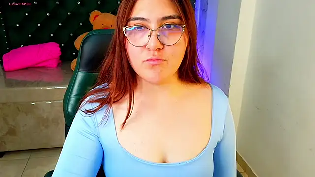 conniejames m online show from 06-04-26, 10:43