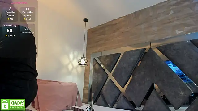 Venus velez  online show from 04-29-26, 12:20