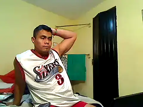 Snapshot of lozter345 chatting on 10-26-25, 09:26 lozter345 online show from 10-26-25, 09:26